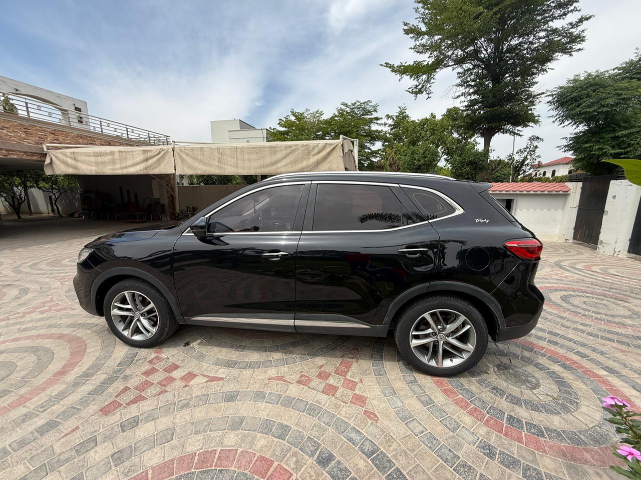 MG HS 2.0T AWD 2022