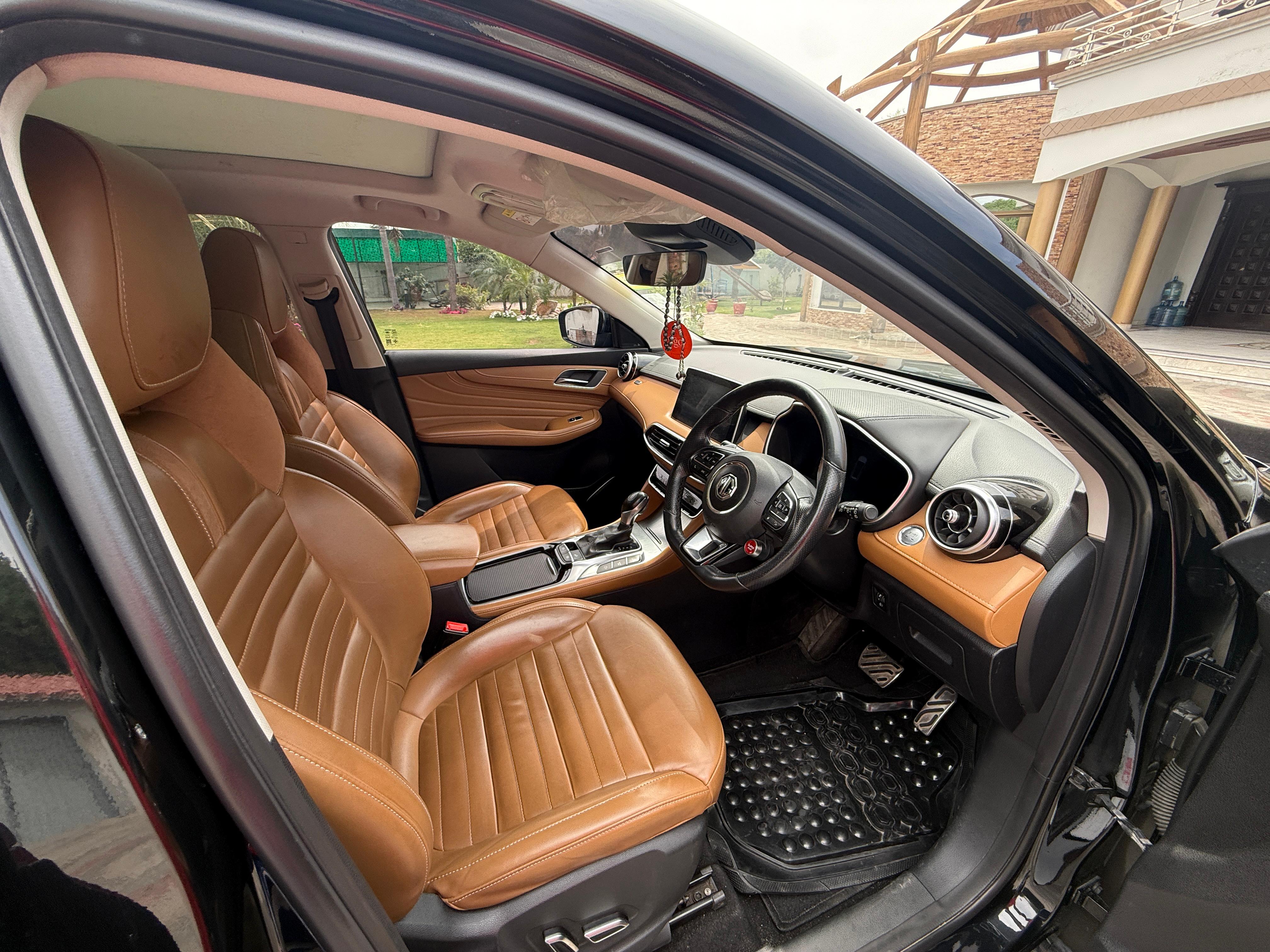 MG HS 2.0T AWD 2022