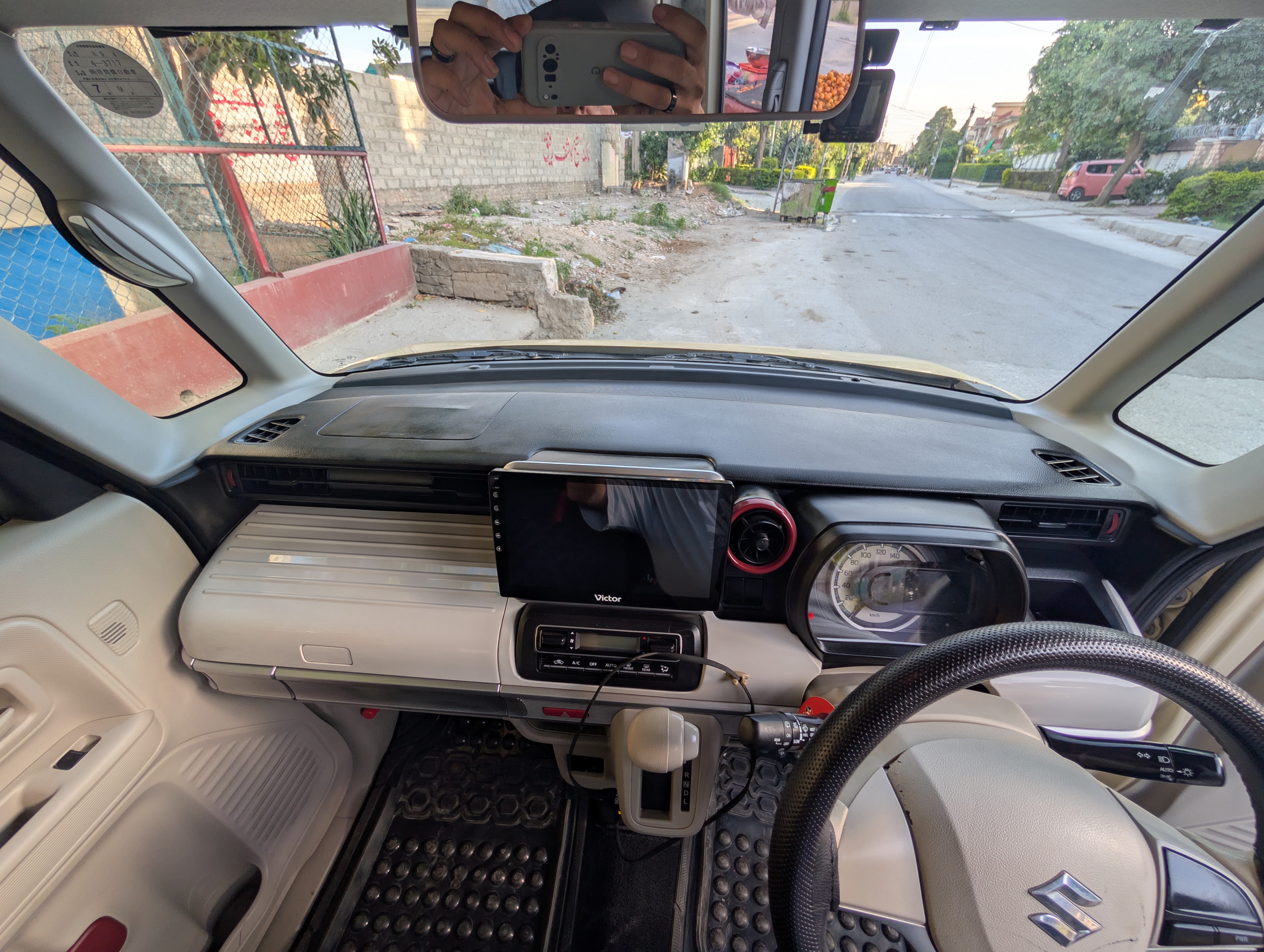 Suzuki Spacia X