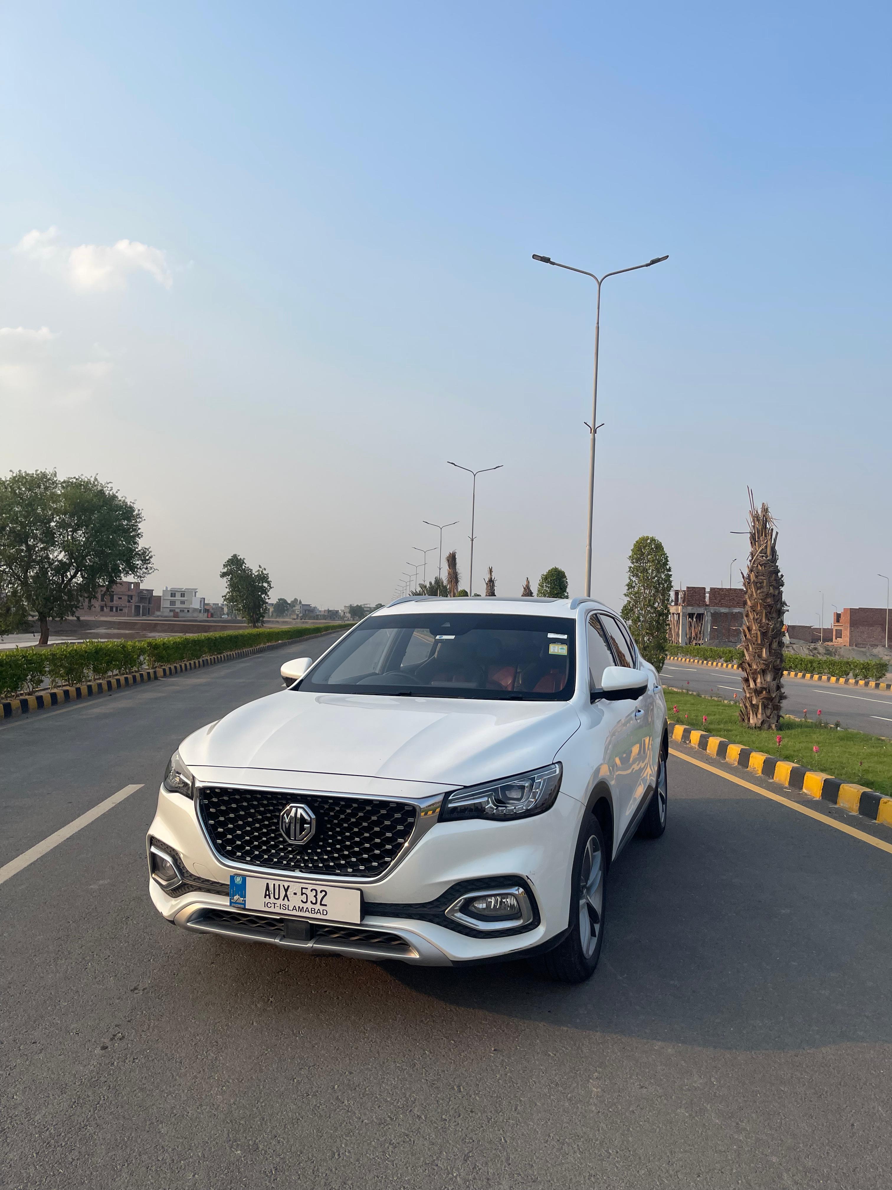 MG HS Trophy 2021