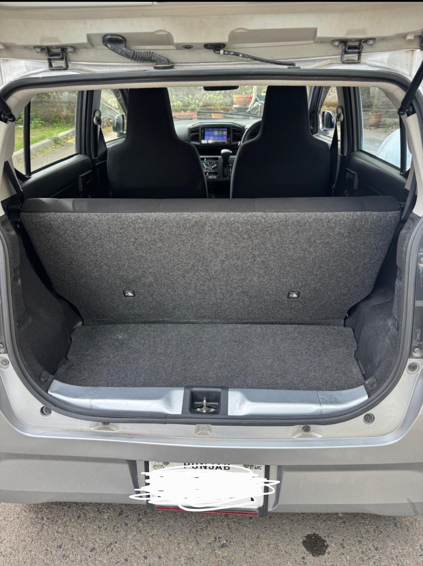 Daihatsu Mira 2022